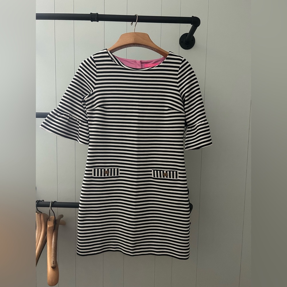 Lilly Pulitzer Black and White Sheath Dress with Bell Sleeves Size Medium